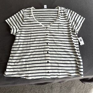 BNWT Old Navy striped shirt